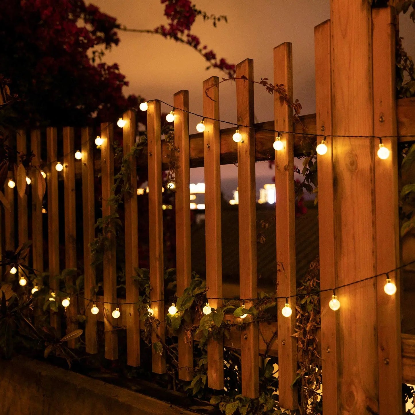 Guirnalda de luces solares para exteriores, luces LED de cristal en forma de globo, impermeables, para jardín, Navidad y decoración exterior.